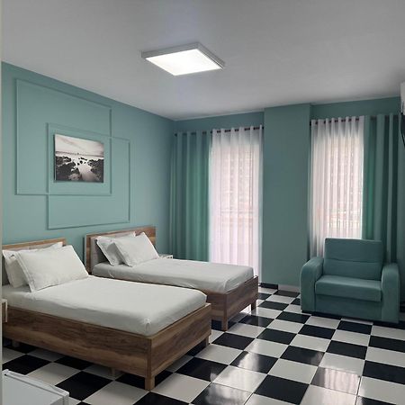 Compas Boutique Hotel Golem  Luaran gambar