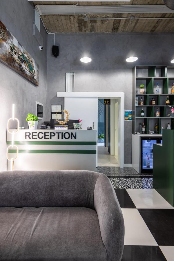 Compas Boutique Hotel Golem  Luaran gambar