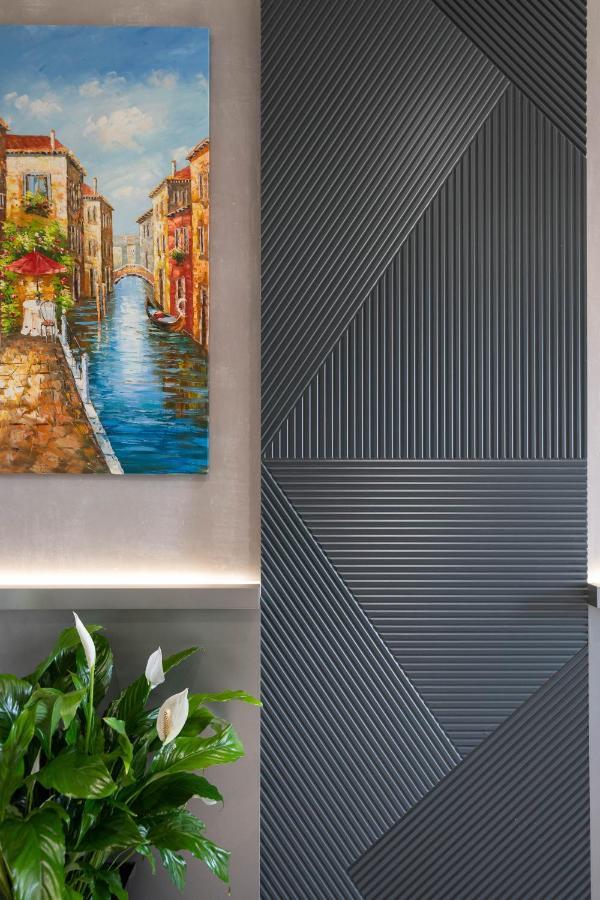 Compas Boutique Hotel Golem  Luaran gambar