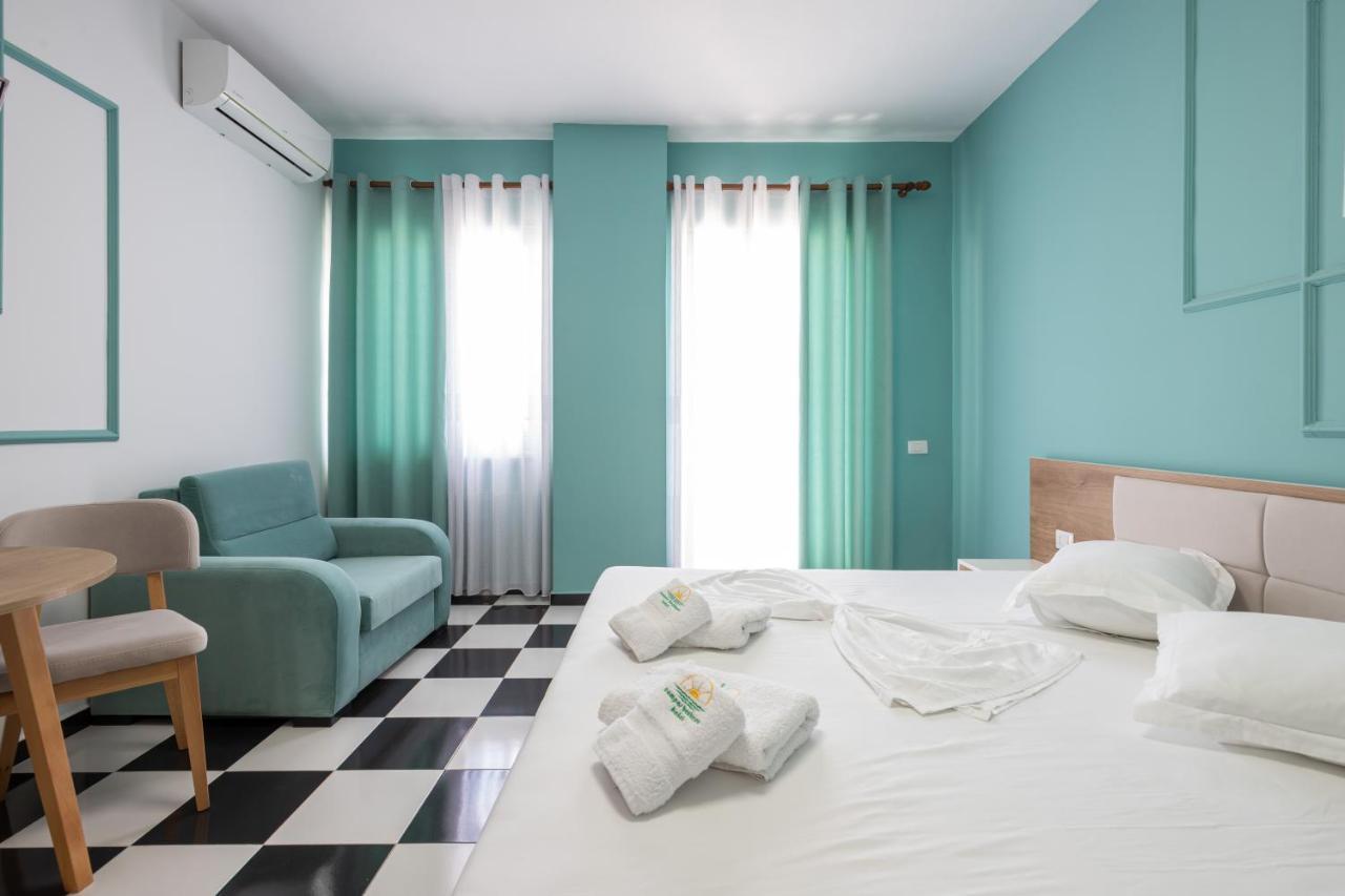 Compas Boutique Hotel Golem  Luaran gambar