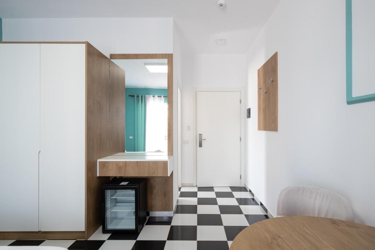 Compas Boutique Hotel Golem  Luaran gambar