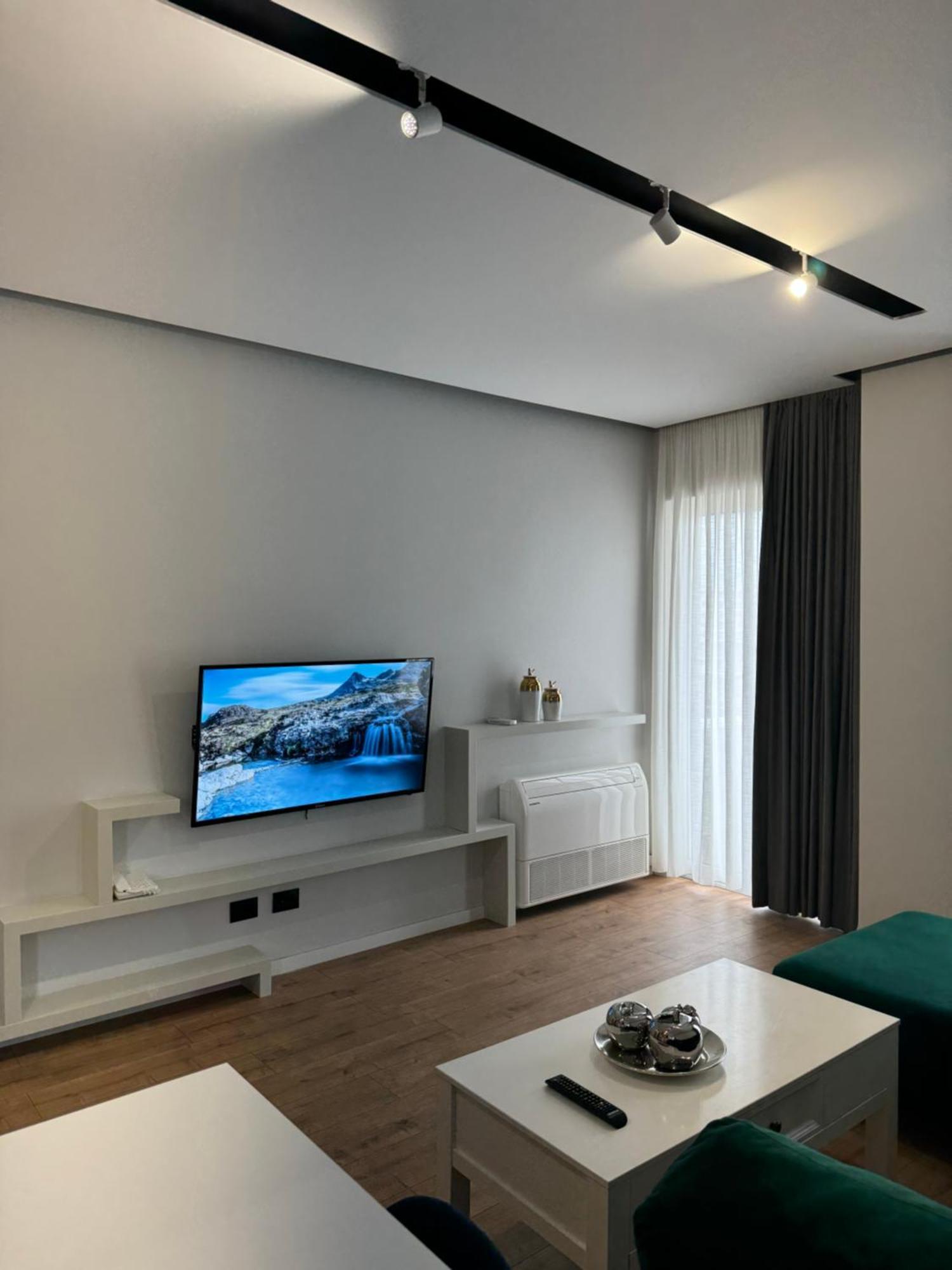 Compas Boutique Hotel Golem  Luaran gambar