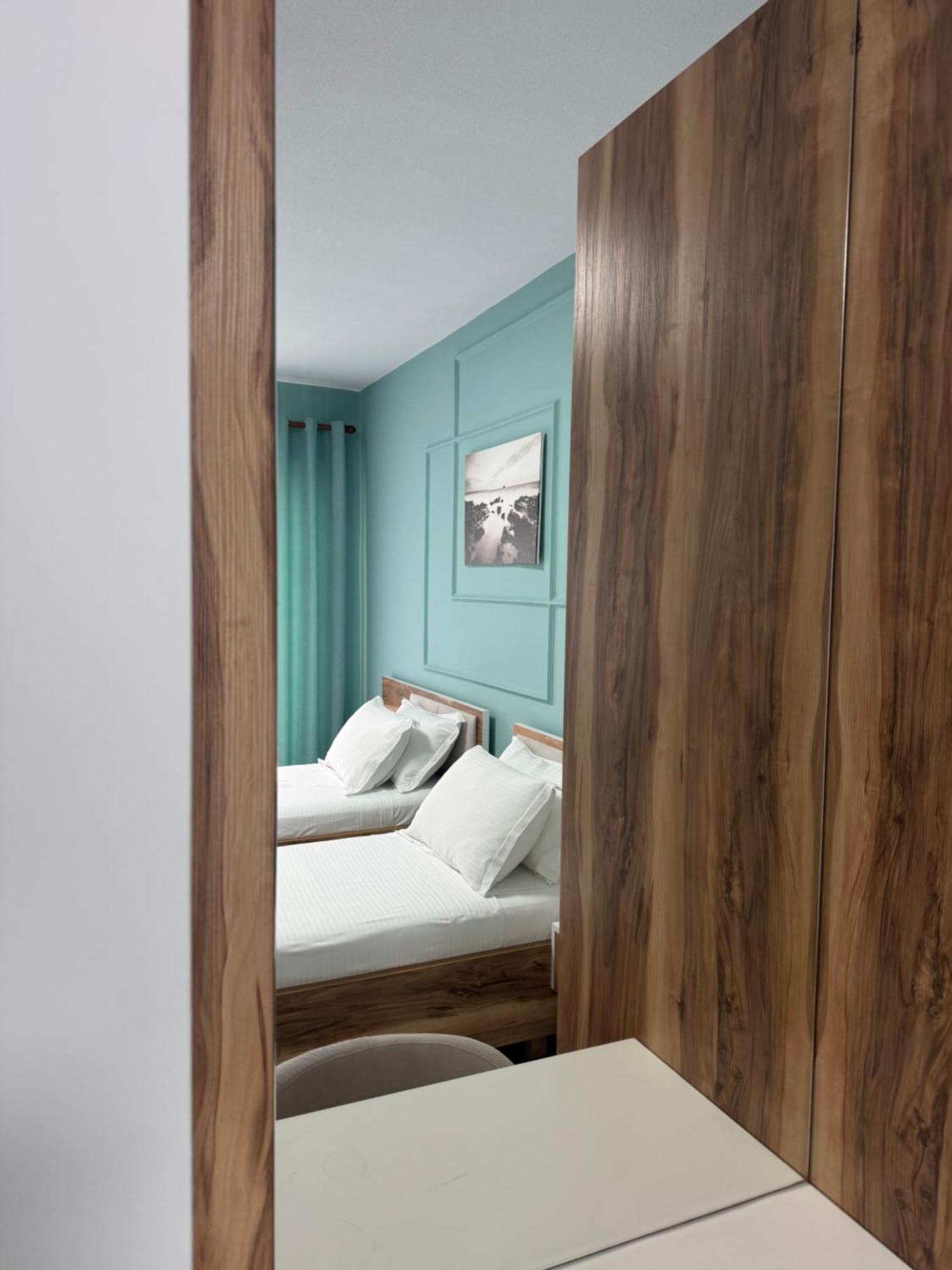 Compas Boutique Hotel Golem  Luaran gambar