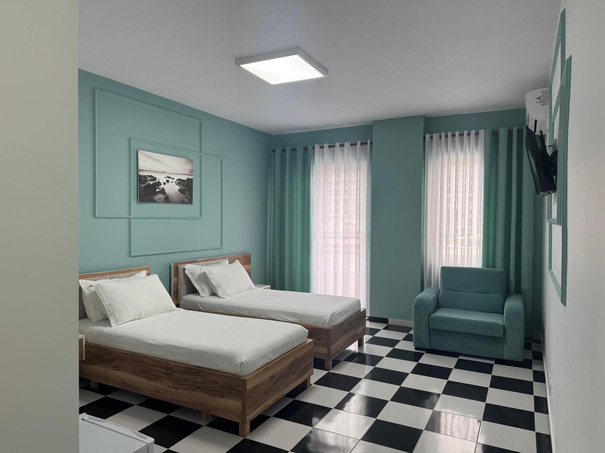 Compas Boutique Hotel Golem  Luaran gambar