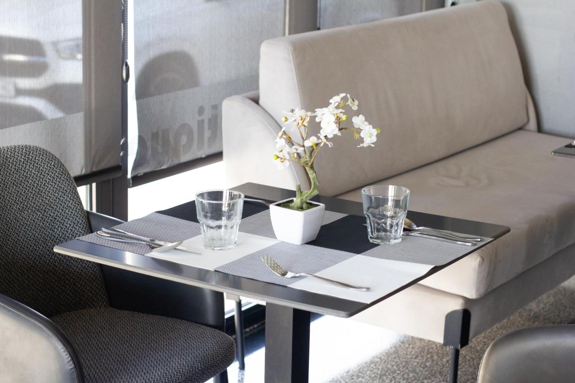 Compas Boutique Hotel Golem  Luaran gambar