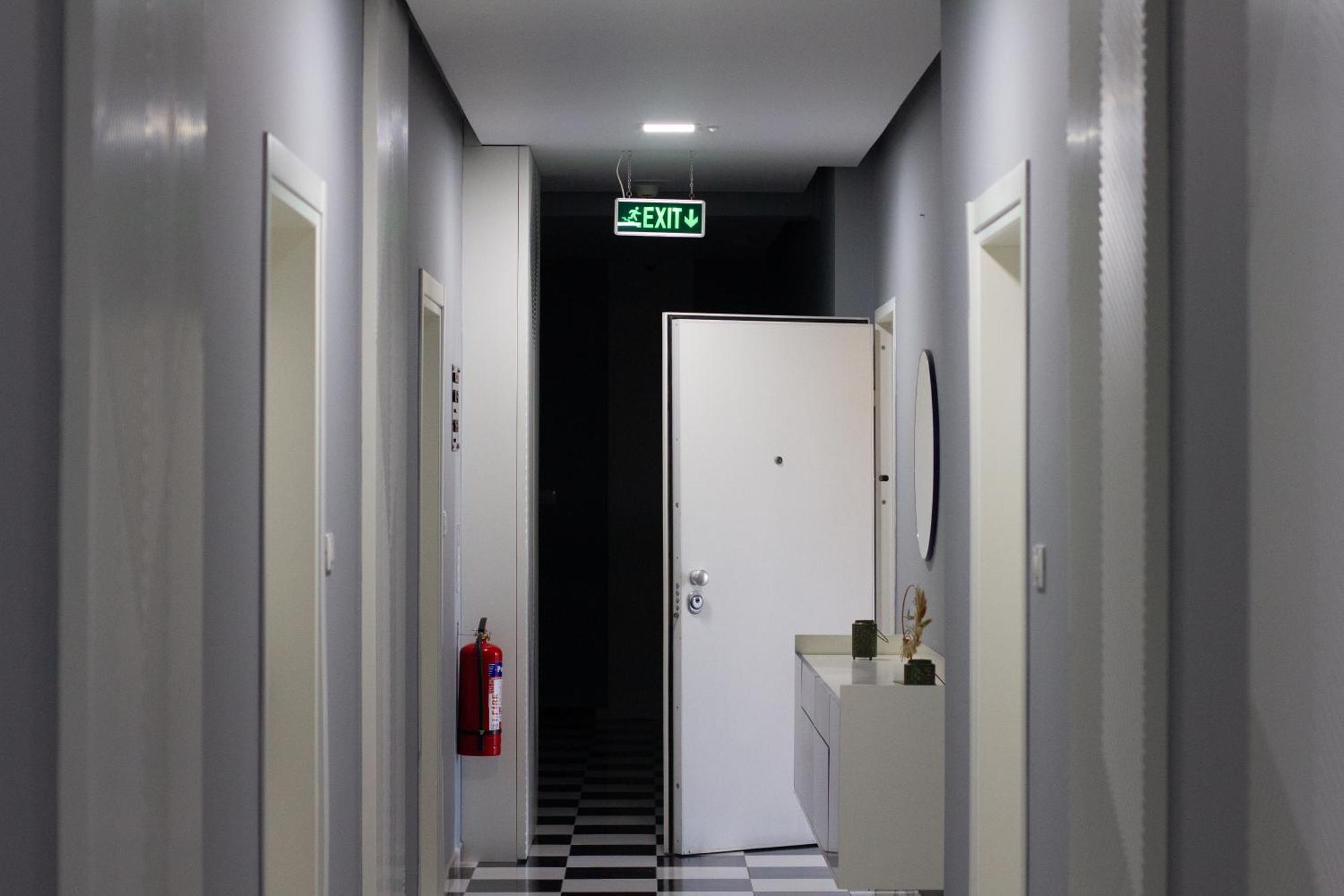 Compas Boutique Hotel Golem  Luaran gambar